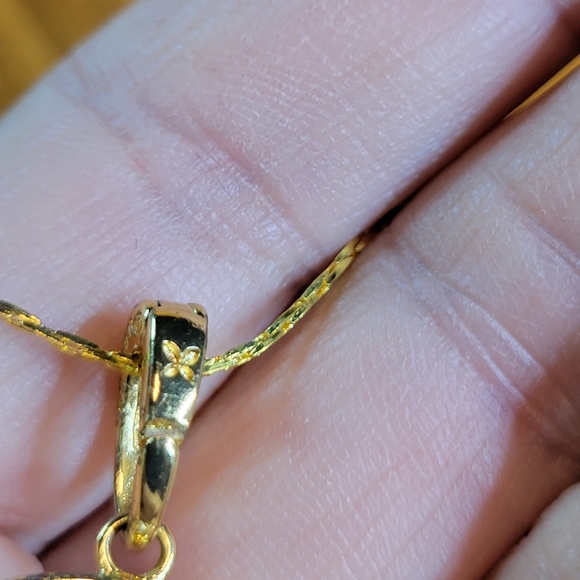 Noble Collection Lumos Harry Potter Charm Pendant #4 Time Turner with GP Chain - Picture 7 of 9